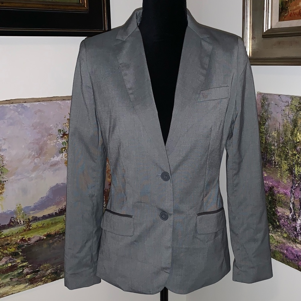🐠 NEW YORK & CO suit jacket size 6